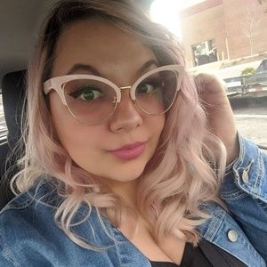 Meet your Posher, Brandy